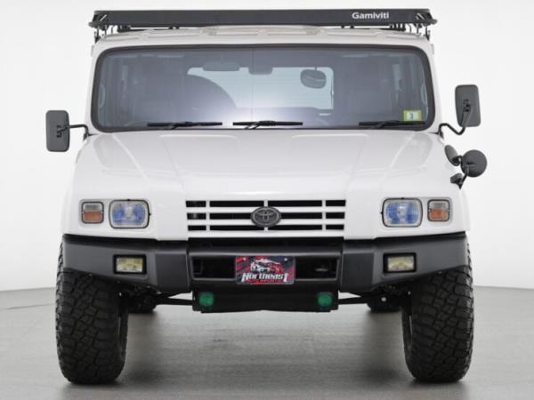 Toyota Mega Cruiser 17