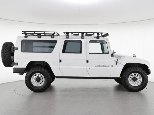 Toyota Mega Cruiser 11